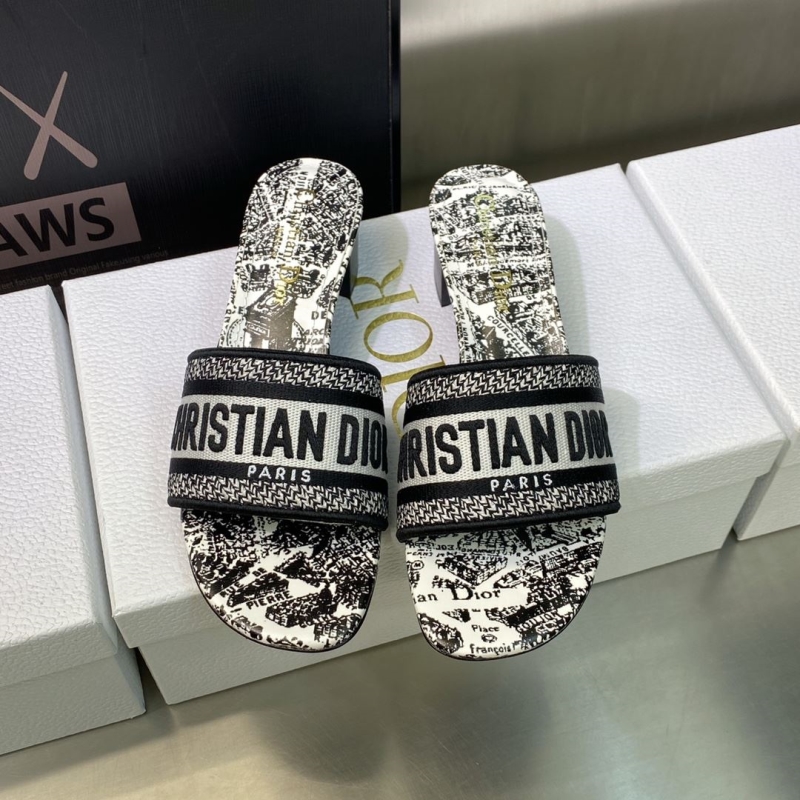 ch**an D*or slippers